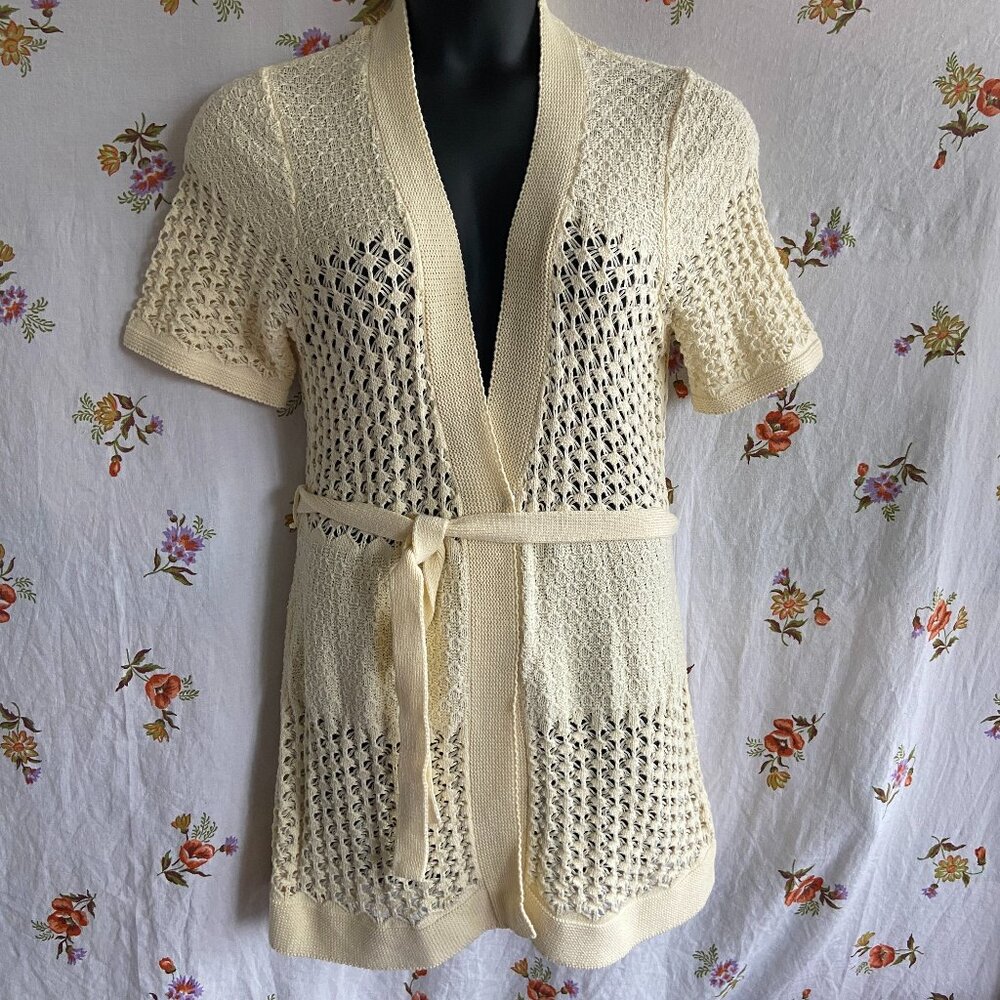 School Teacher Vibes Open Weave Cream Colored Short Sleeve Belted Sweater L